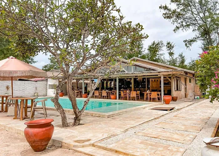Cafe Gili Beach Bungalows